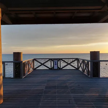 Appartement Agreable T2 Avec Vue Sur La *